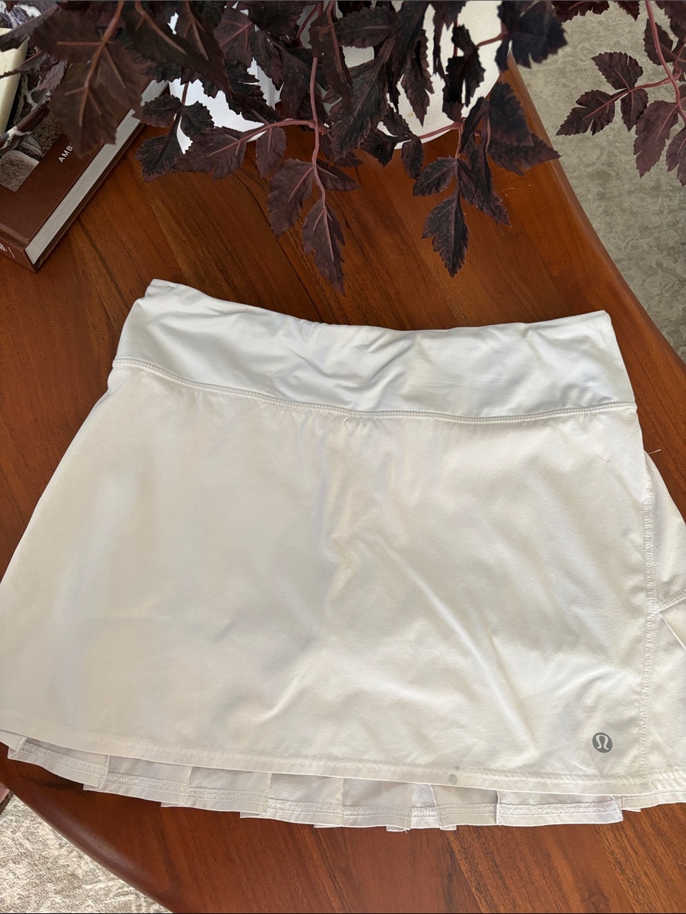lululemon athletica White Pleated Hem Athletic Skort - Picture 3 of 9